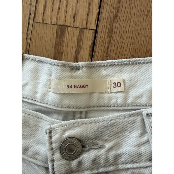 Levi's Women's Mid-Rise '94 Baggy Straight Blue Jeans Size 30 x 31 - Picture 4 of 11